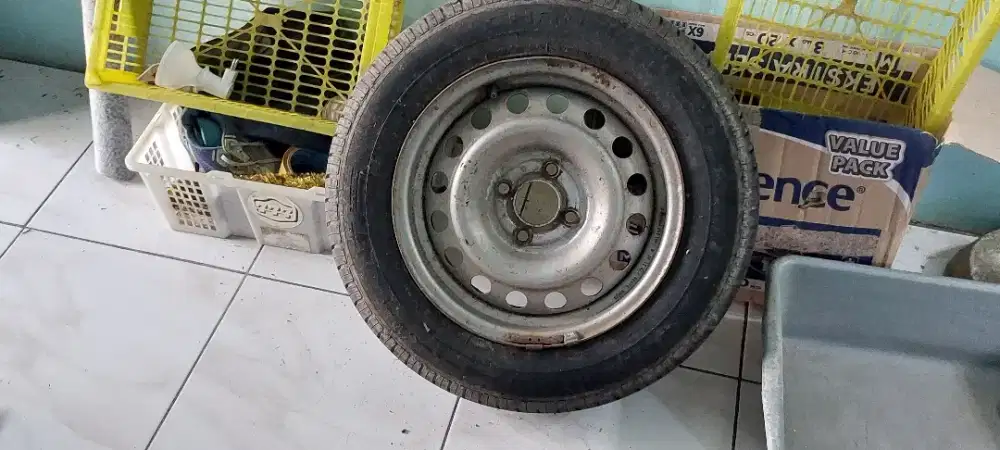 Velg mobil sedan nissan