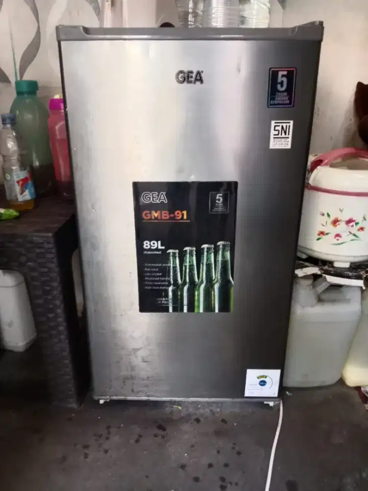 Jual Kulkas Gea Kapasitas 89 Liter Minus Cuma Pemakain 1 Tahun