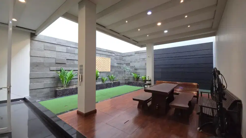 Rumah Full Marmer Jakarta Utara Dalam Komplek