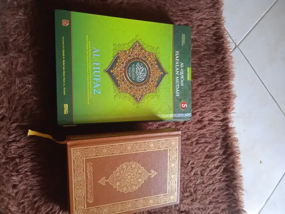 2 Alquran  + bonus sajadah