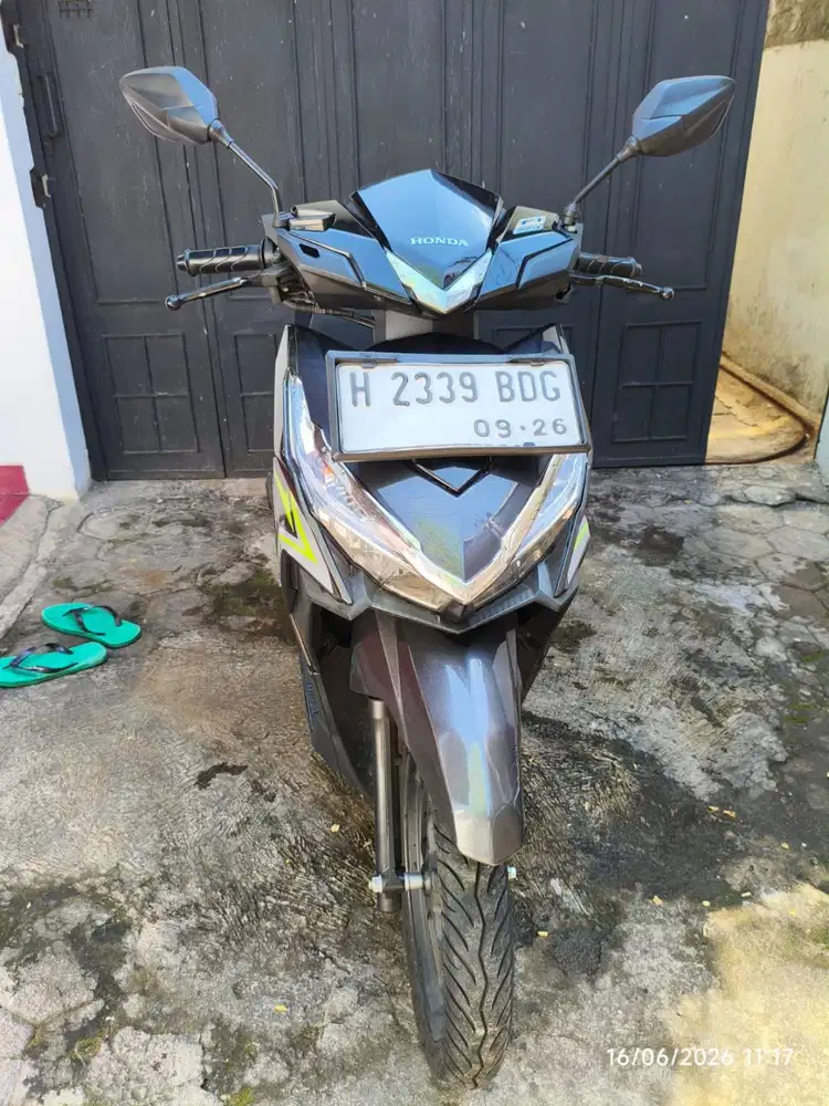 HONDA VARIO TAHUN 2016 LED WARNA HITAM ISTIMEWA