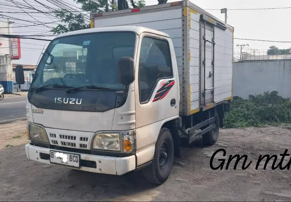 ISUZU ELF box NKR 55 FULL ORI CAKEP