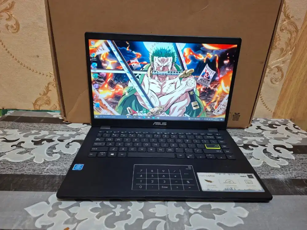 Laptop Asus Vivobook E410MA Intel Celeron N4020 -SSD 128 GB-4GB -MULUS