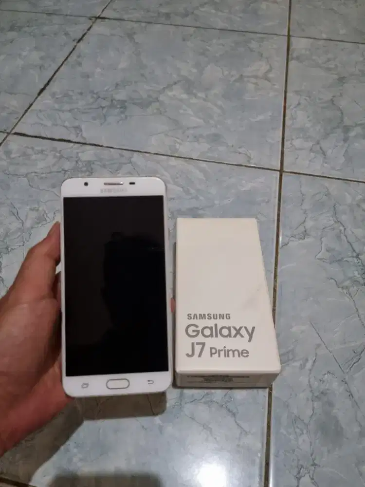 Samsung j7 prime 3/32