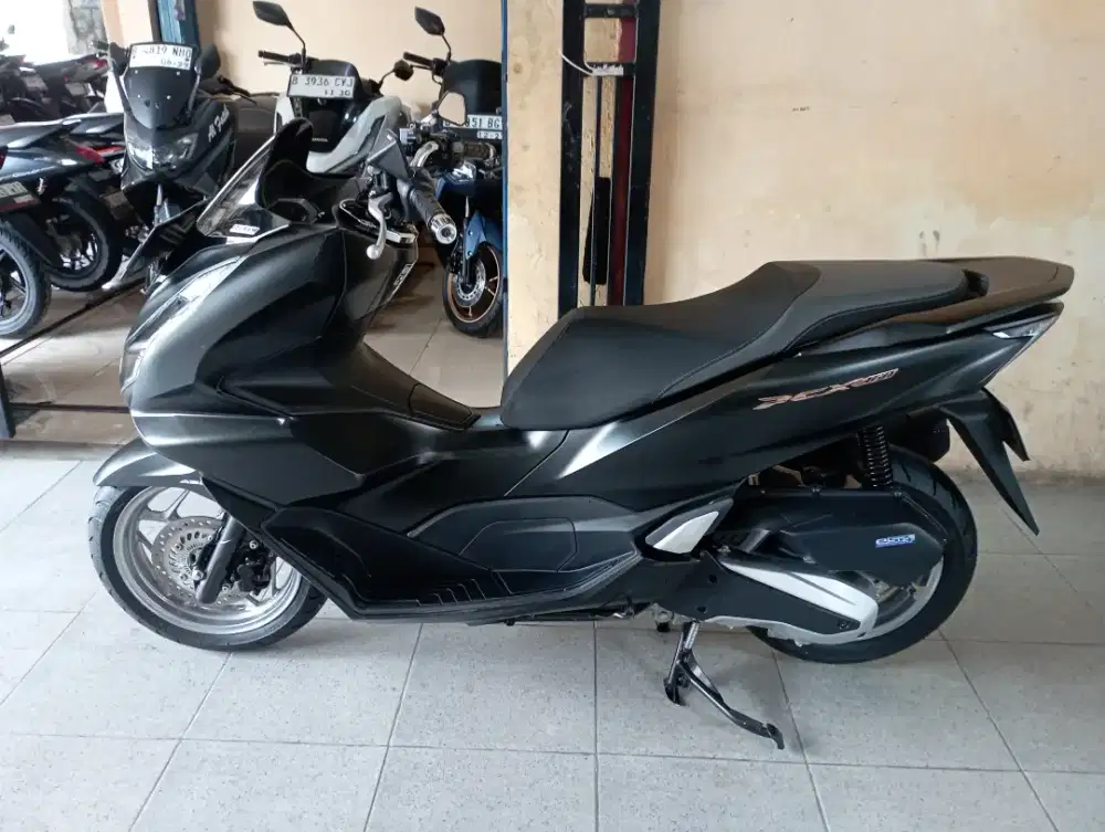 Honda PCX ABS 2023 kondisi bagus