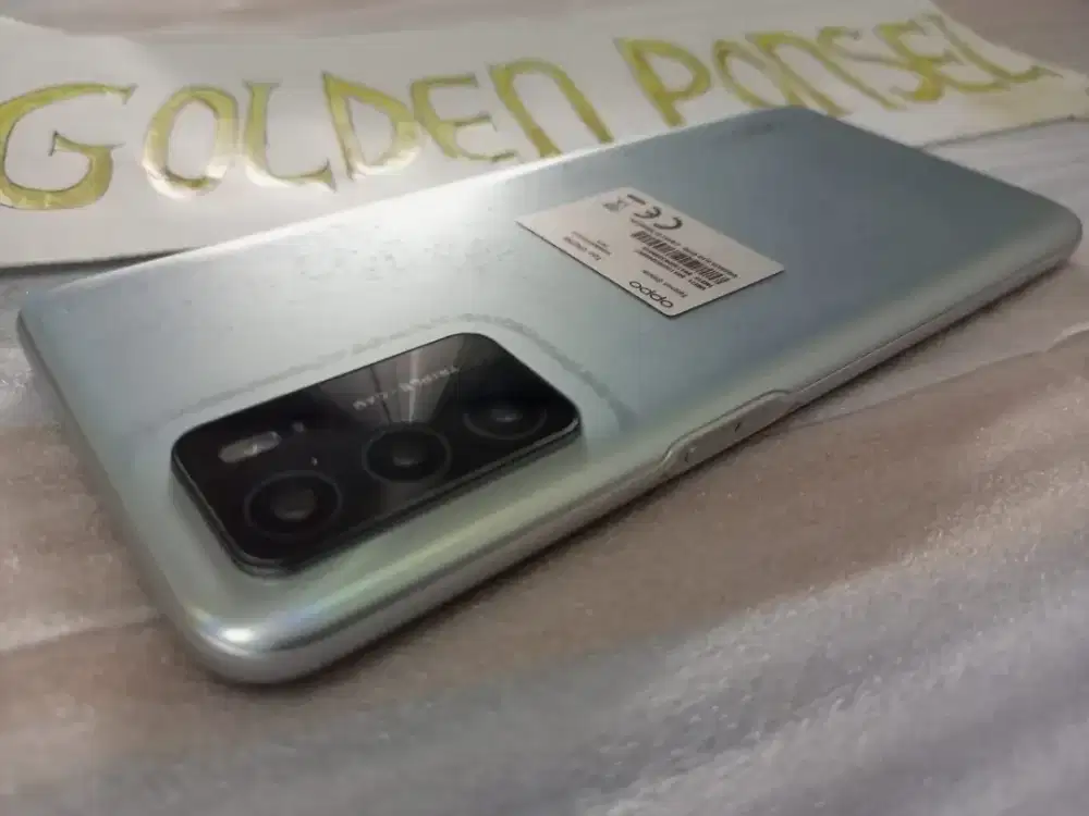 Oppo A16 Space Silver 32Gb/Ram3Gb.Perfect-Golden Ponsel
