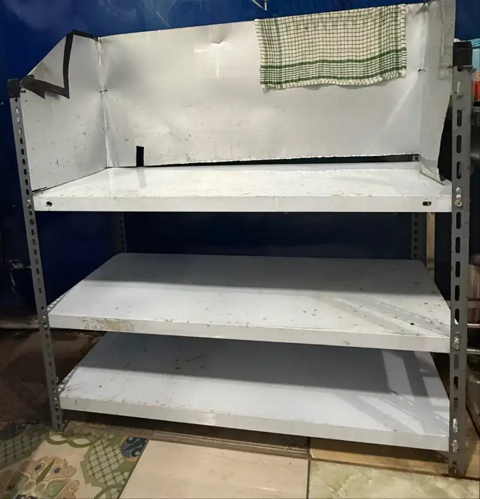 Meja Besi Serbaguna 3 Susun