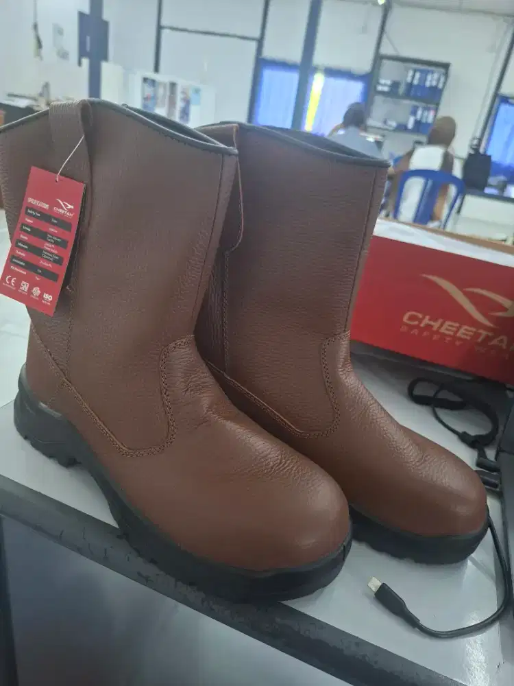 Sepatu Safety Cheetah