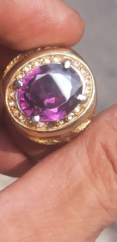 natural umbalite garnet est 15 crt up