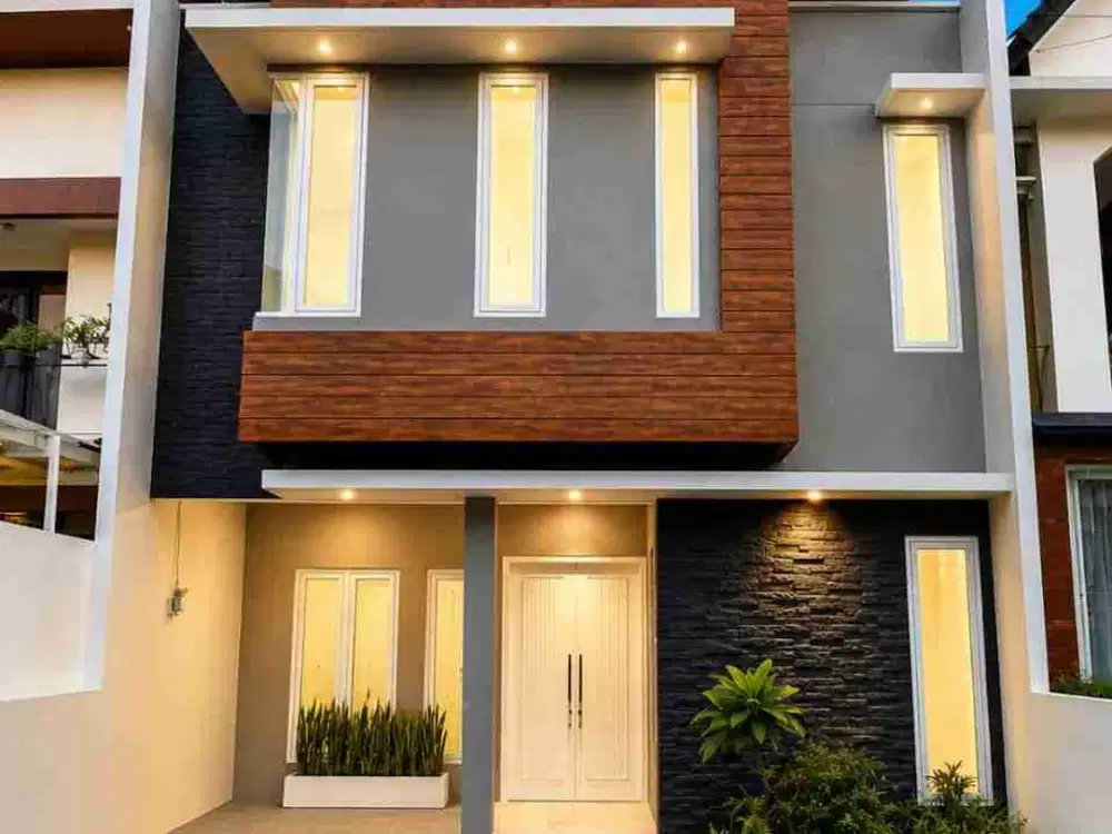 Jual Rumah  Tiga Lantai Jakarta Selatan