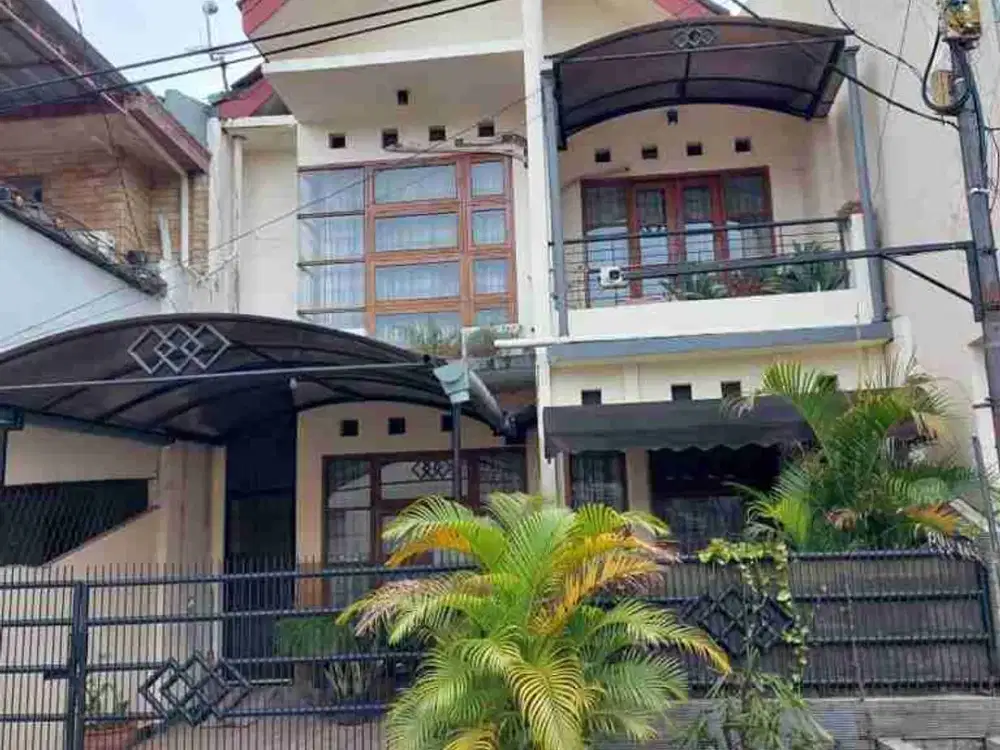 Rumah 2 Lantai Akses 2 Mobil Dekat LRT dan Tol Jatibening Baru, Pondok Gede Bekasi Kota