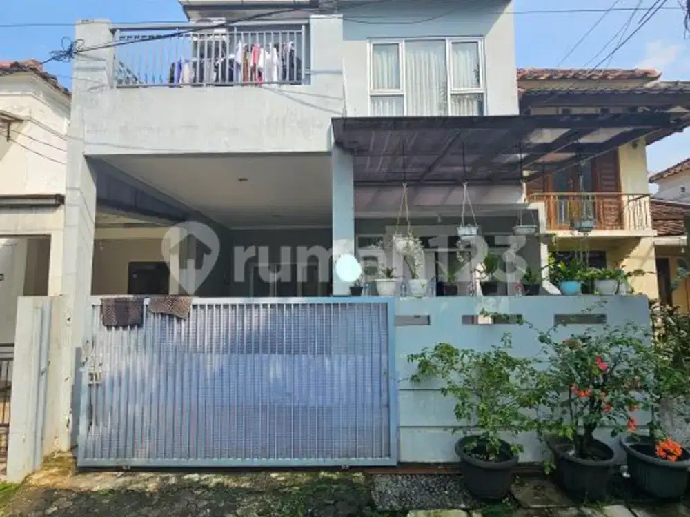 Rumah Bagus 2 Lantai Siap Huni di Graha Cinere dekat Tol