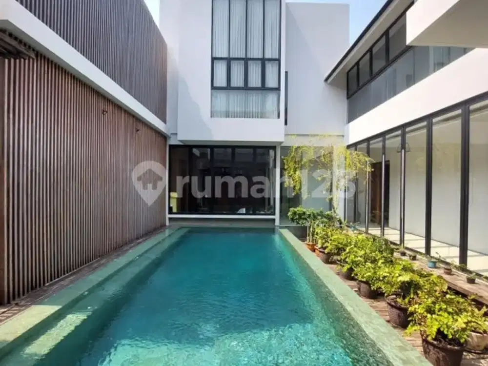 Rumah Premium Semi Furnished Siap Huni Selangkah Ke Pondok Indah