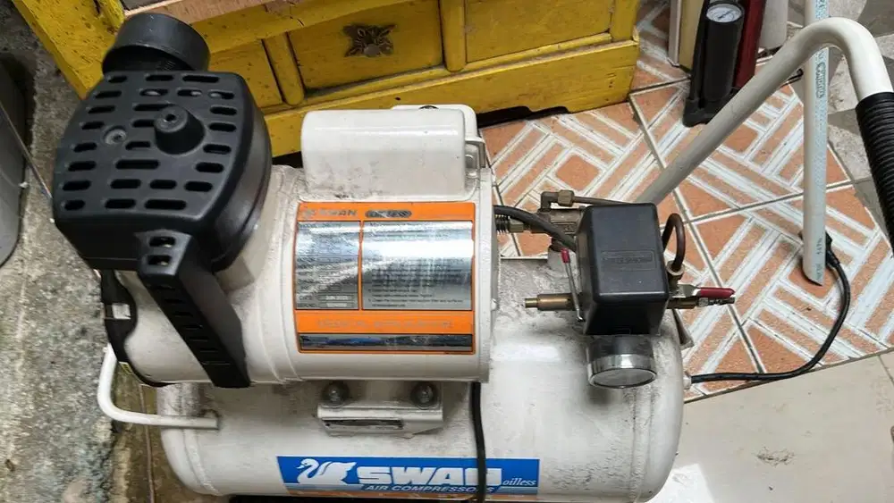 Kompresor Swan 1HP Oilless