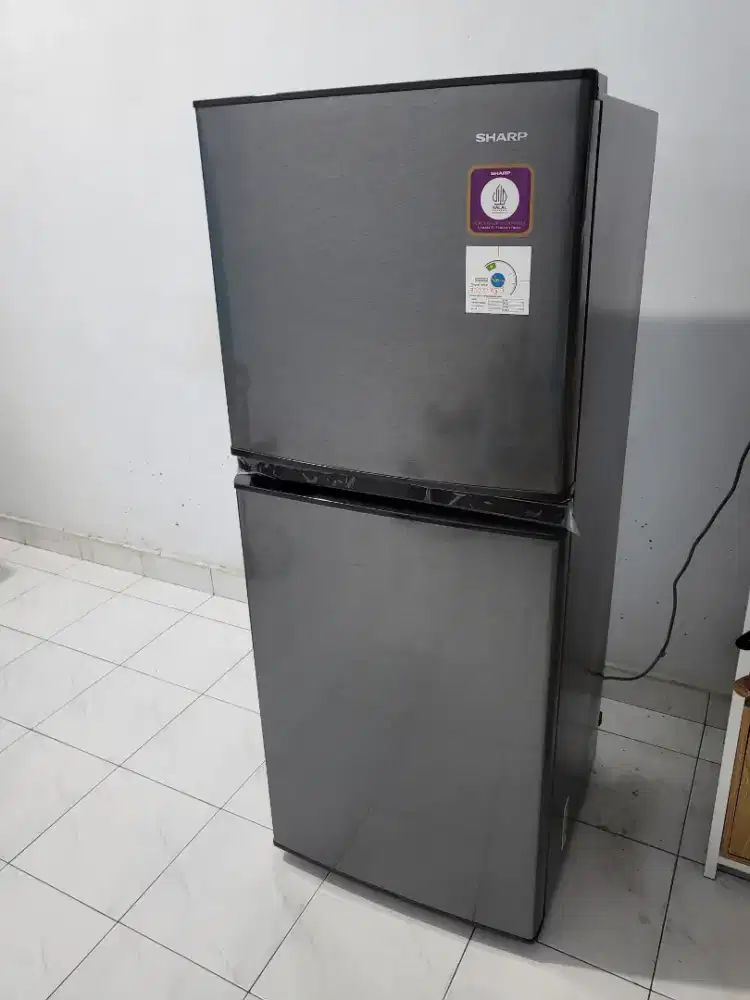 Kulkas merk Sharp 2 pintu