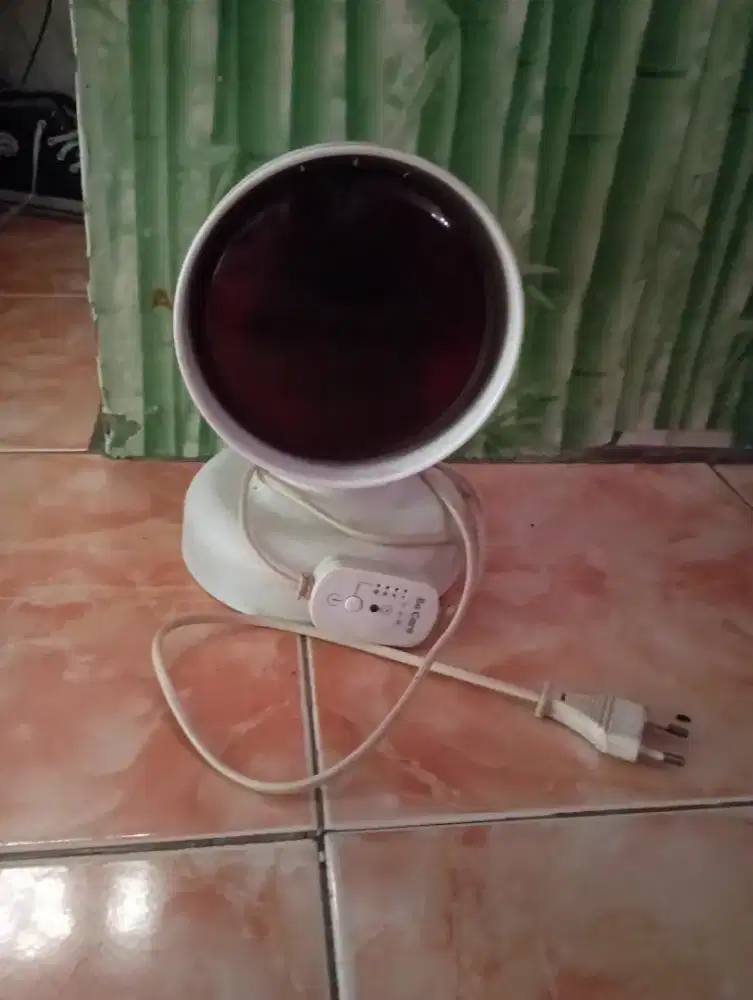 Lampu terapi infrared