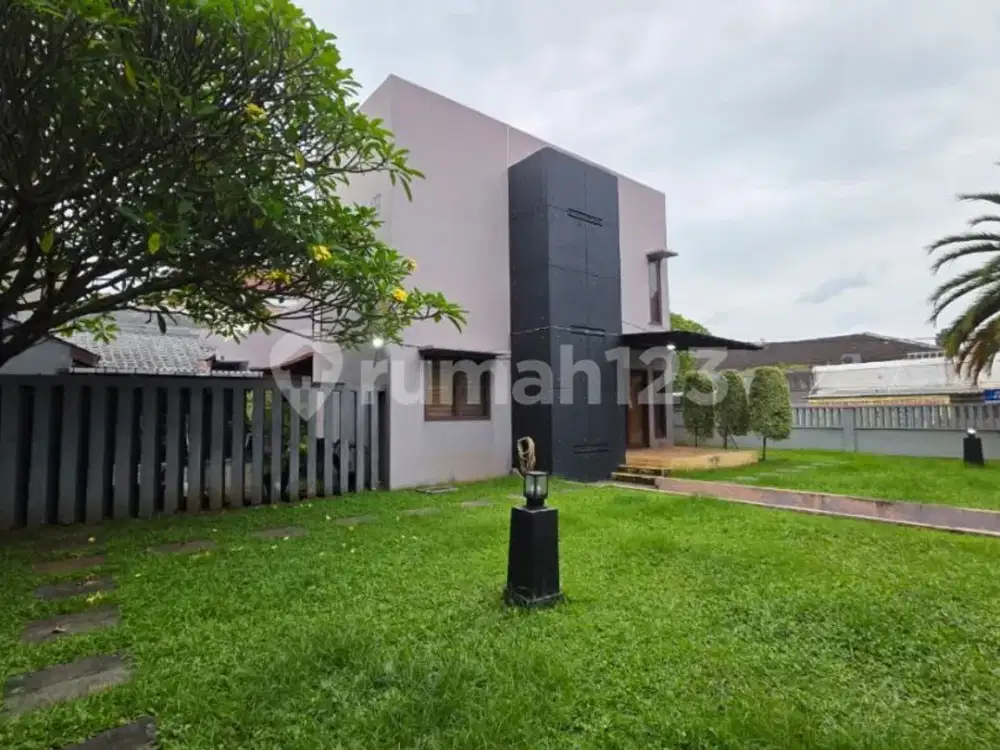 Rumah Asri bisa KPR Posisi Hook Pinggir Jalandekat Akses Tol Cocok untuk Usaha