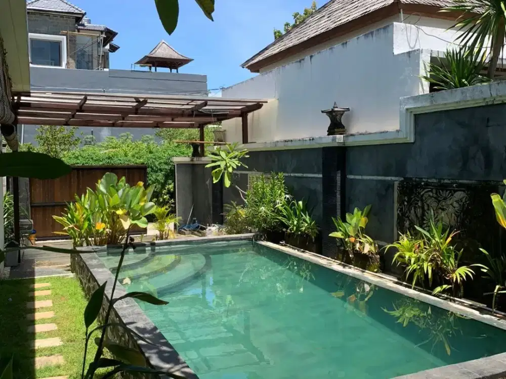 AVAILABLE NOW!  Disewakan Villa 2 Bedrooms Lokasi di Jl Blongkeker, Puri Gading Jimbaran