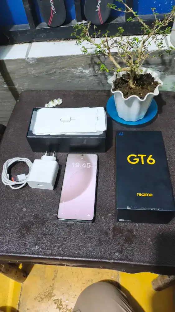 Realme GT 6 12/256gb
