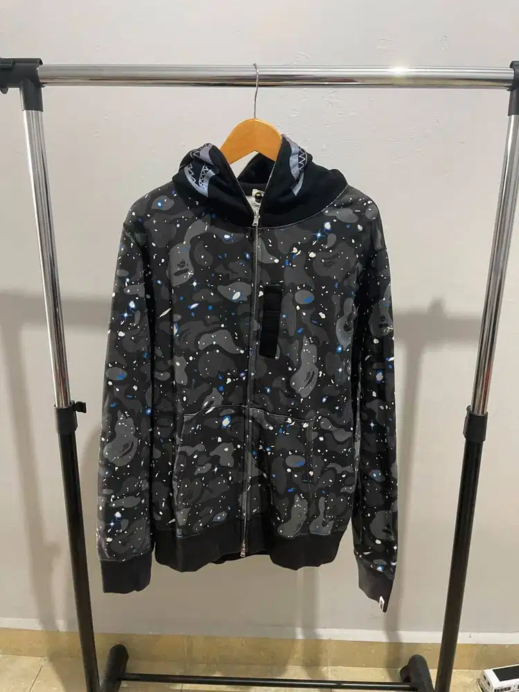 Fullzip Hoodie shark space camo size XL original 100%