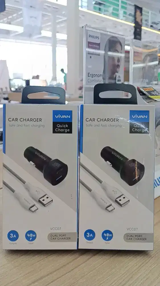 CAR CHARGER VIVAN