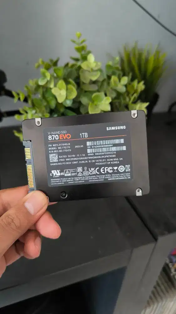 SSD 1TB Samsung 870 EVO SATA III 2.5 Inch - Kondisi Mulus Normal