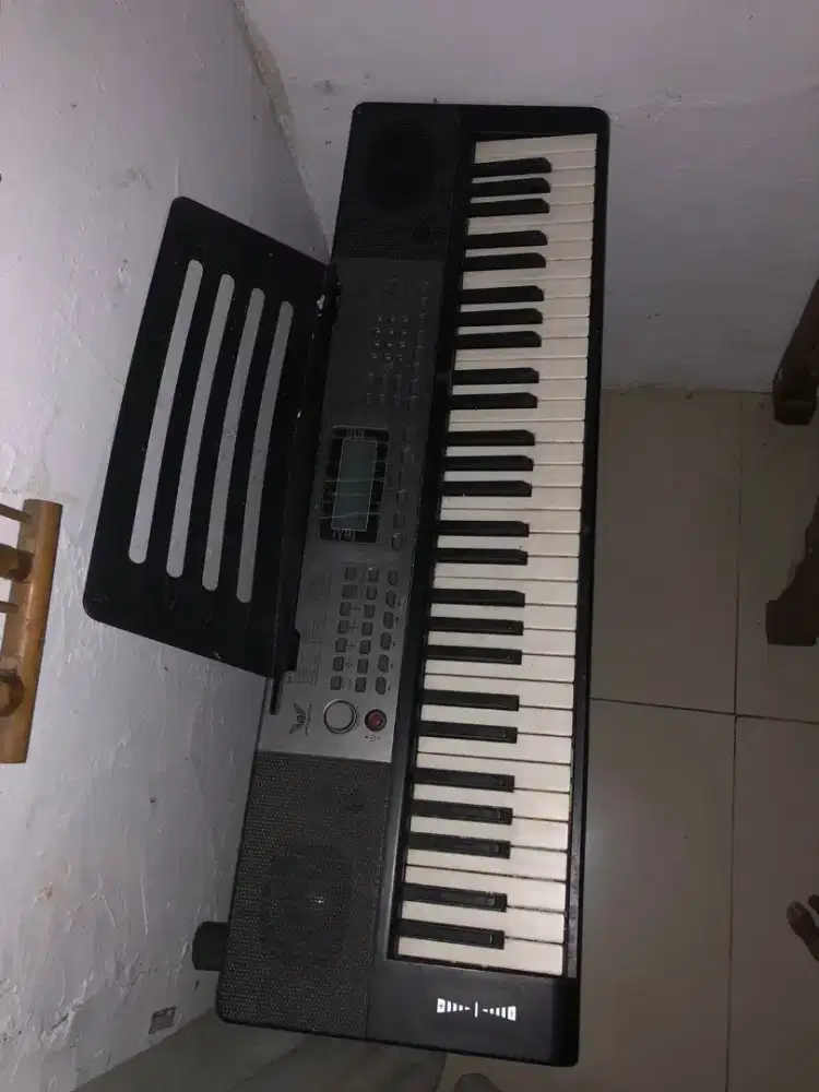 Keyboard Piano XTS 690 Pro
