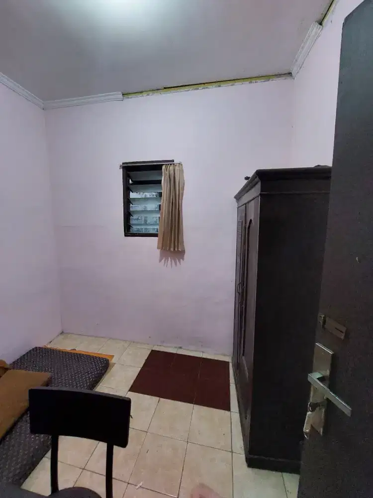 Kosan karyawan/i dan kosan khusus putri