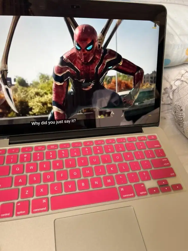 Macbook pro early 2015 kondisi like new ex perempuan