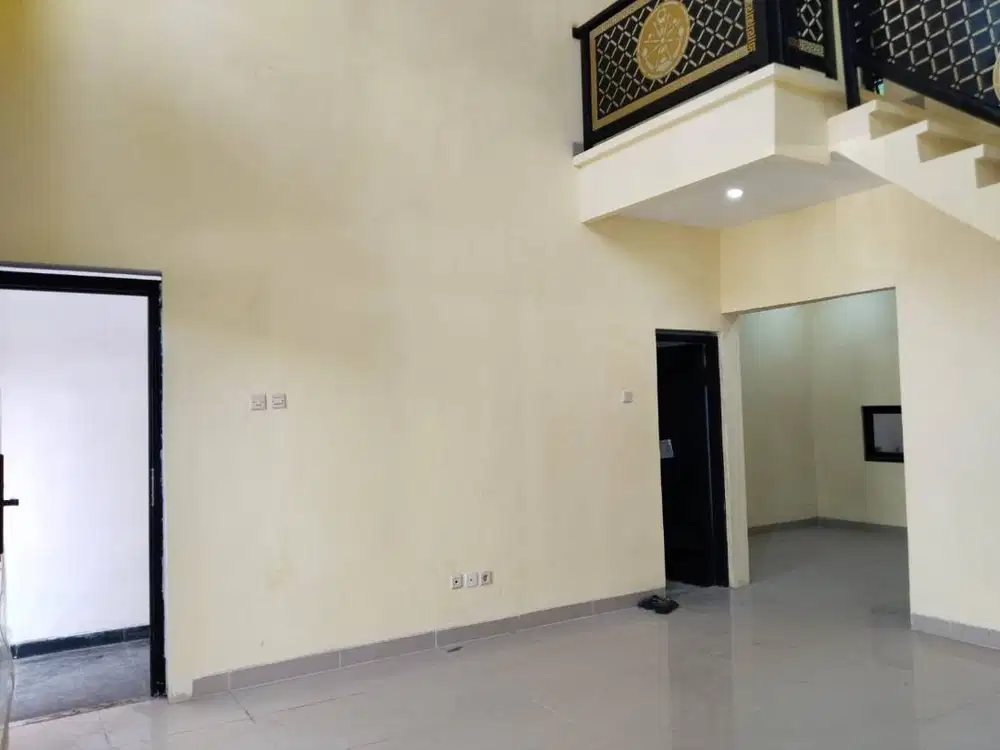 Rumah Baru 2 Lantai dalam Komplek Strategis Buah Batu Bandung