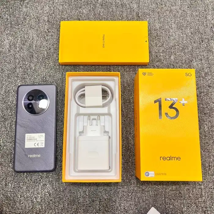 REALME 13 + PLUS 5G 12/256GB RESMI FULLSET