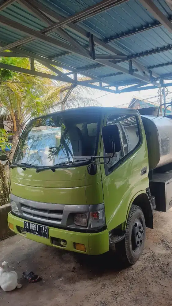 JUAL CEPAT TRUK HINO DUTRO 2009