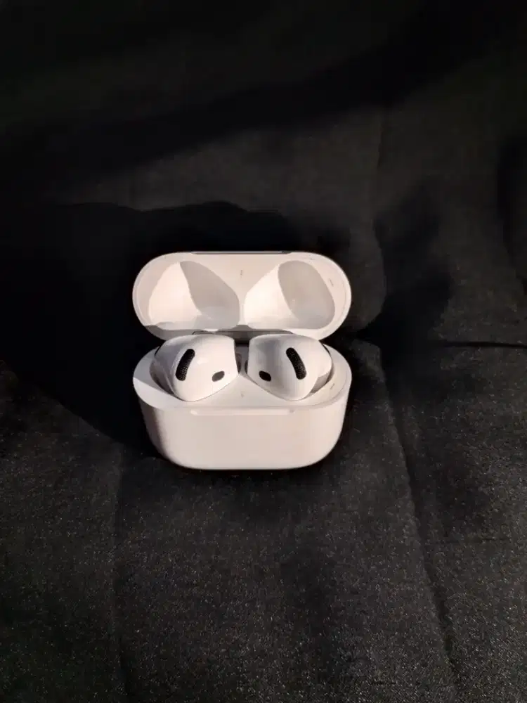TWS/AIRPODS 4/ Dan biasa