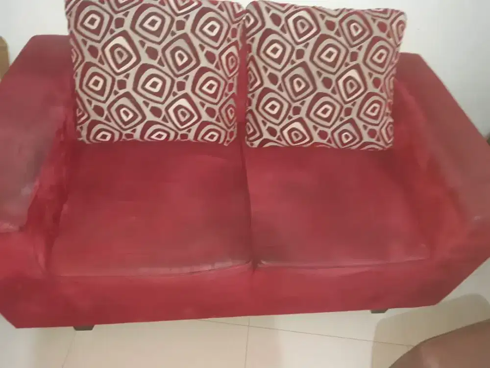 Sofa 2 seat dan 2 Bantal