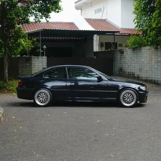 Dijual BMW 330Ci E46