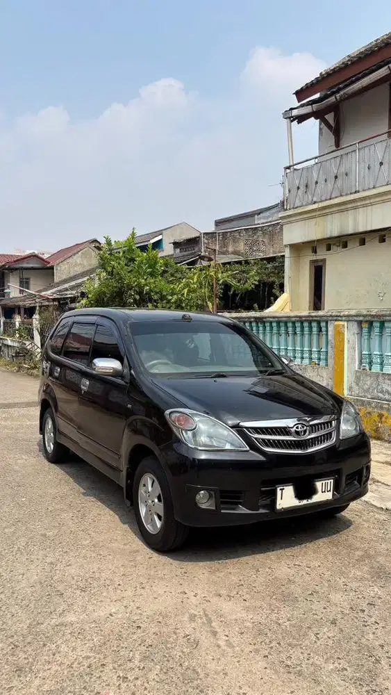 Toyota avanza G 1.3 good condition