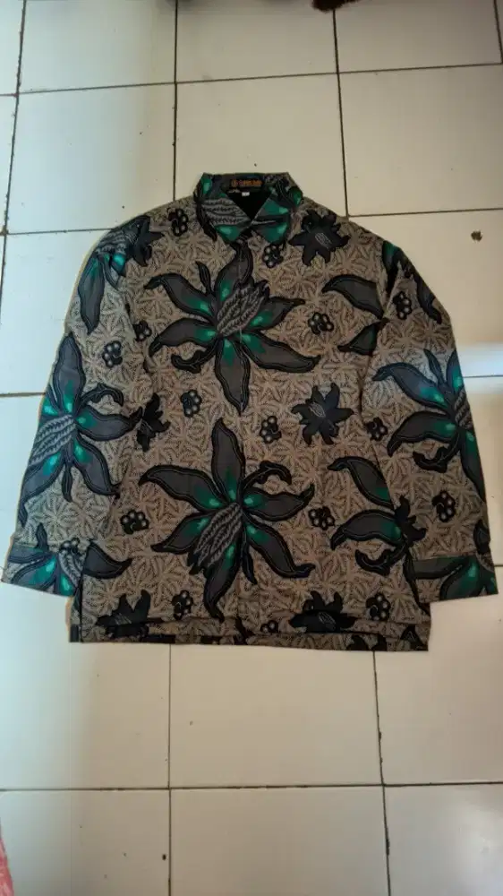 Kemeja batik pria lengan panjang