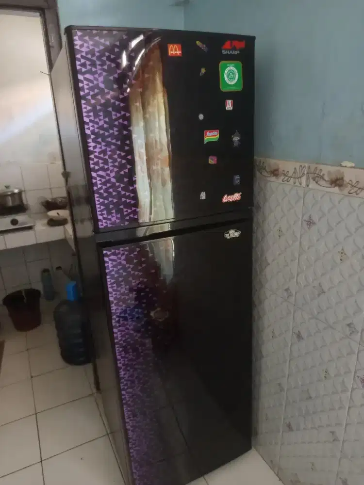 Dijual kulkas bekas