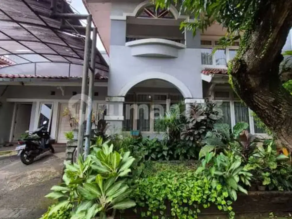 Dijual Rumah yang Nyaman, 2 Lantai di Sektor 9 Bintaro Jaya