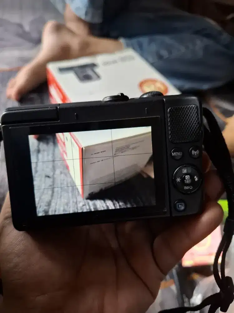 MIRRORLESS M100 LENSA KIT 15-45