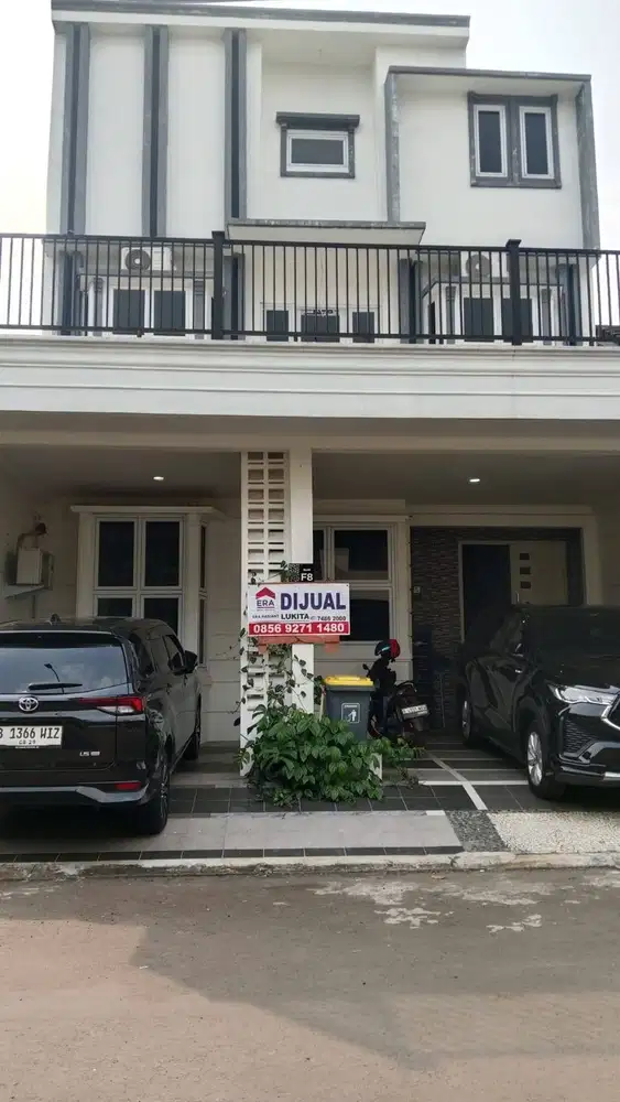 Dijual rumah 3 lantai di kawasan Permata Bintaro