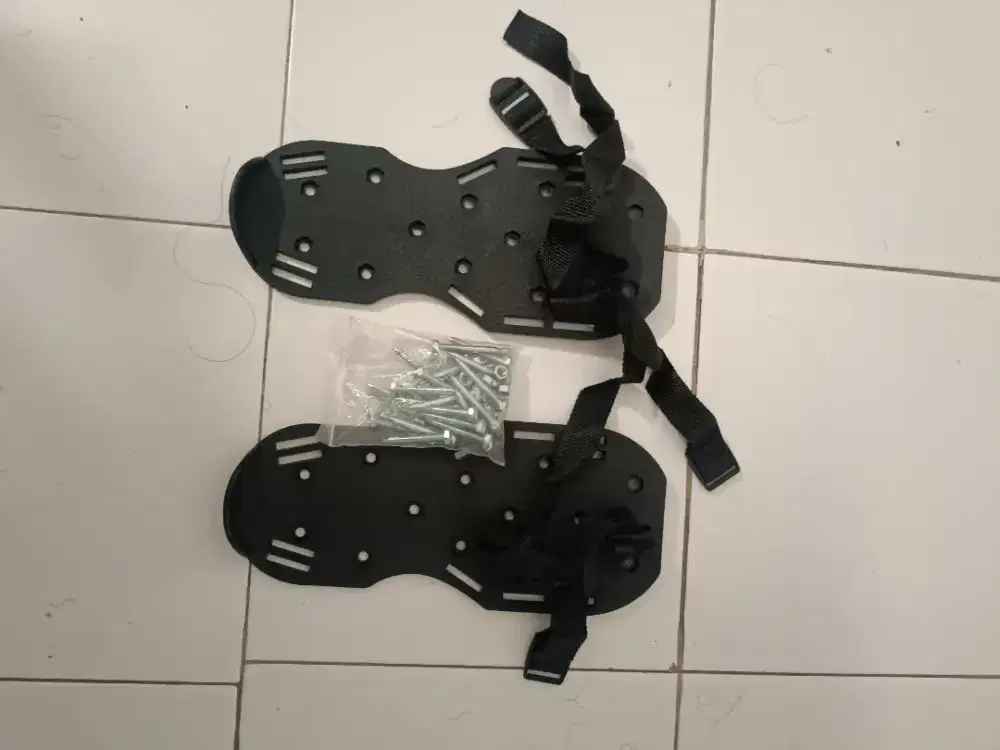 Sepatu Paku / Sandal Epoxy