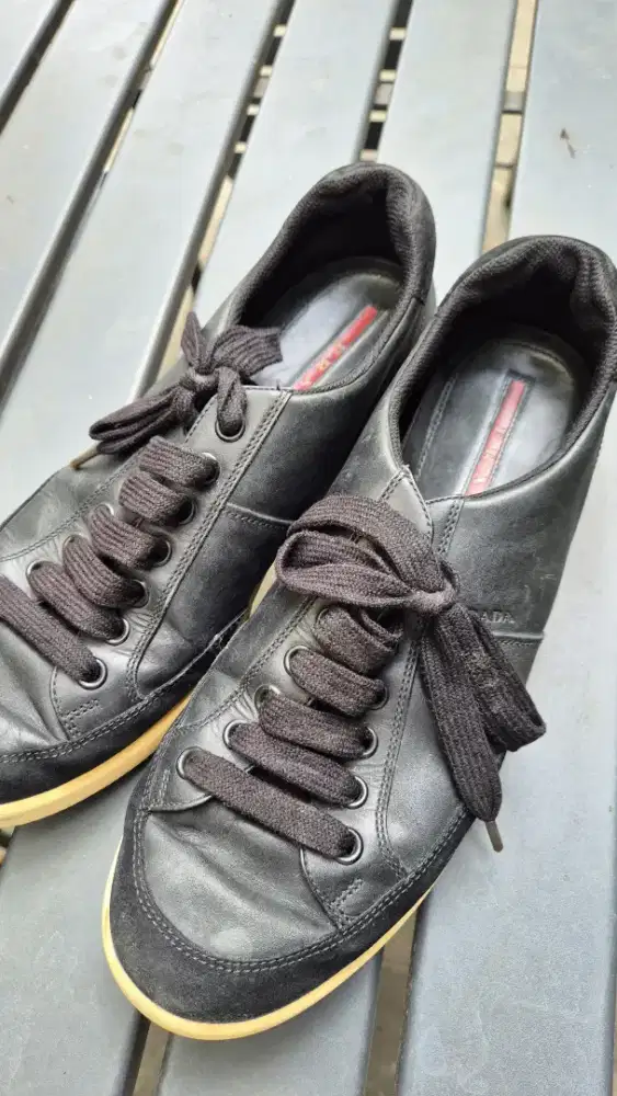 Sepatu Prada original