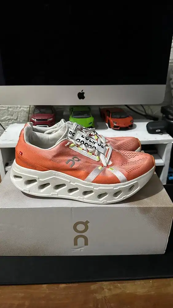 On Cloud Eclipe Size 43 100% Authentic