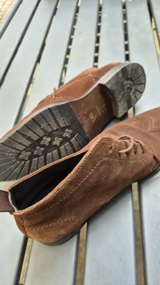Sepatu Hugo bos