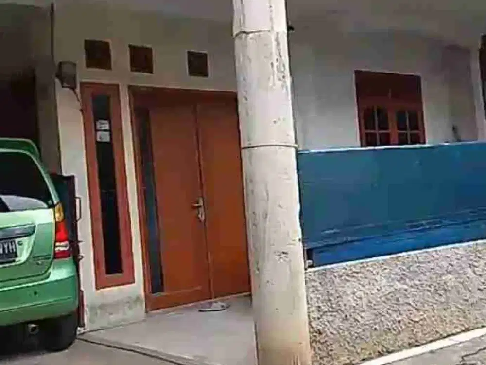 Di Jual Cepat Rumah induk dan kontrakan 3 pintu