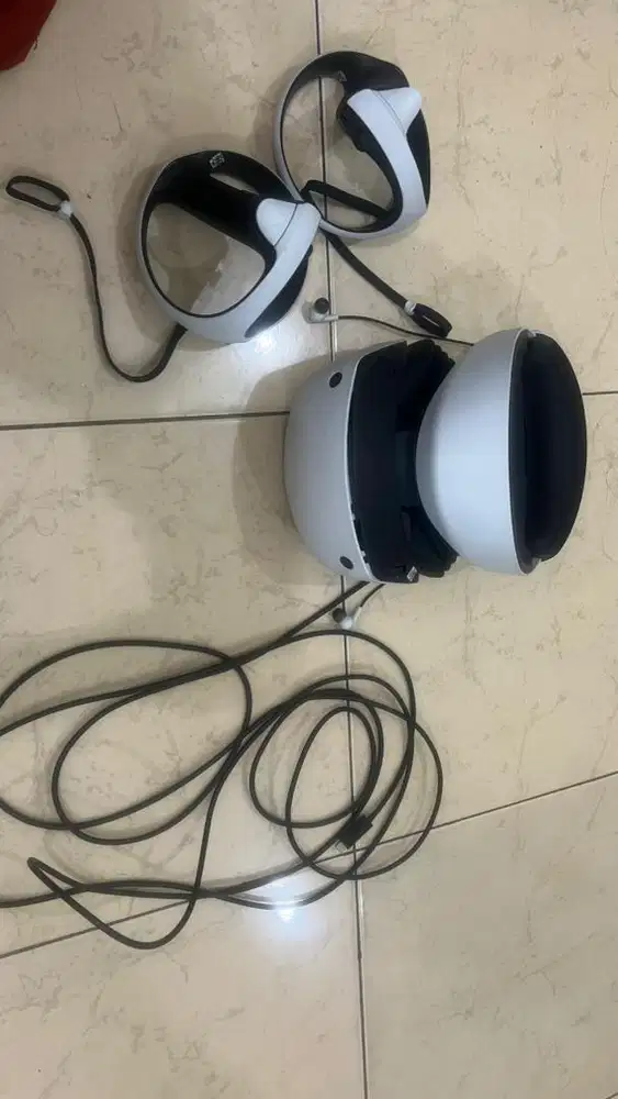 PlayStation VR2 (PSVR 2) Resmi PS5 – Fisik Mulus Fungsi 100%