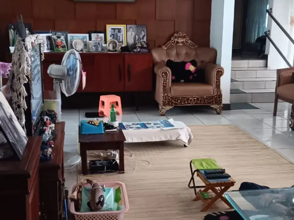 DIJUAL RUMAH LAMA HITUNG TANAH BUDI SARI