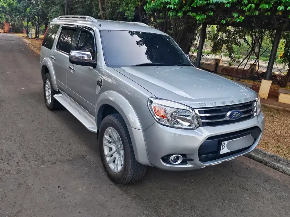 Ford Everest XLT AT Limited 2013 2014 ISTIMEWA