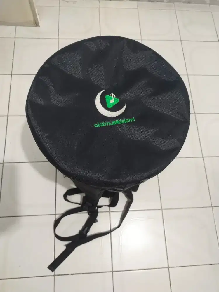Assalamu'alaikum,dijual alat musik Darbuk kondisi bagus hanya 650rb